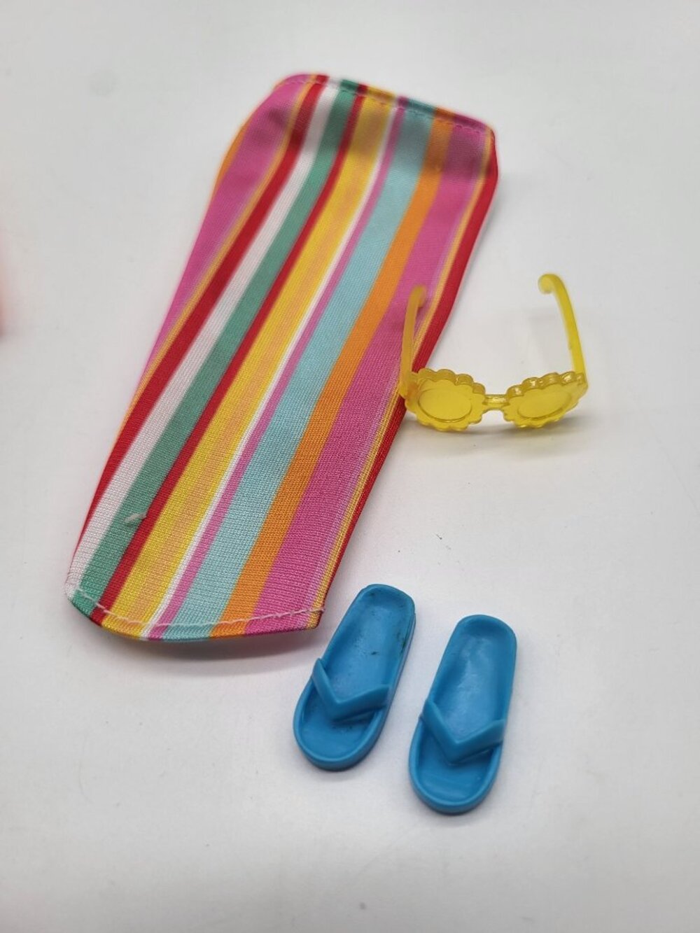 Barbie & Ken Summer Beach Outfit Lot Flip Flops Slides Trunks Sarong Sunglasses - Picture 3 of 6
